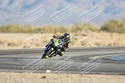 media/Dec-07-2025-CVMA (Sun) [[3e7d2de5dc]]/Race 17-Amateur Formula Middleweight/